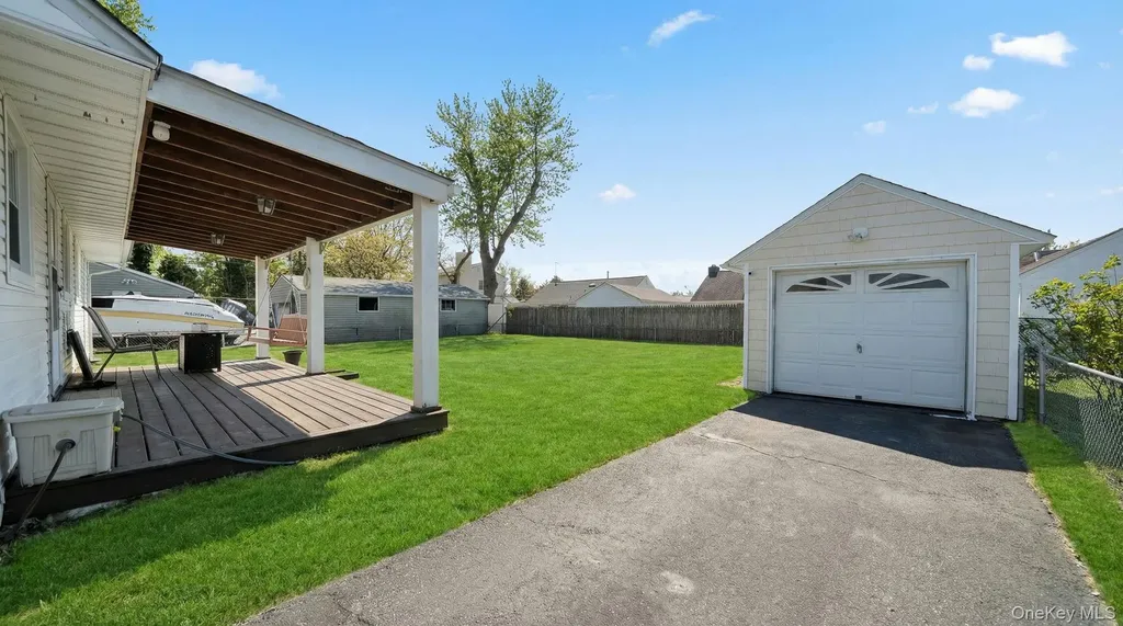 4 Cecil Place Hicksville NY 11801