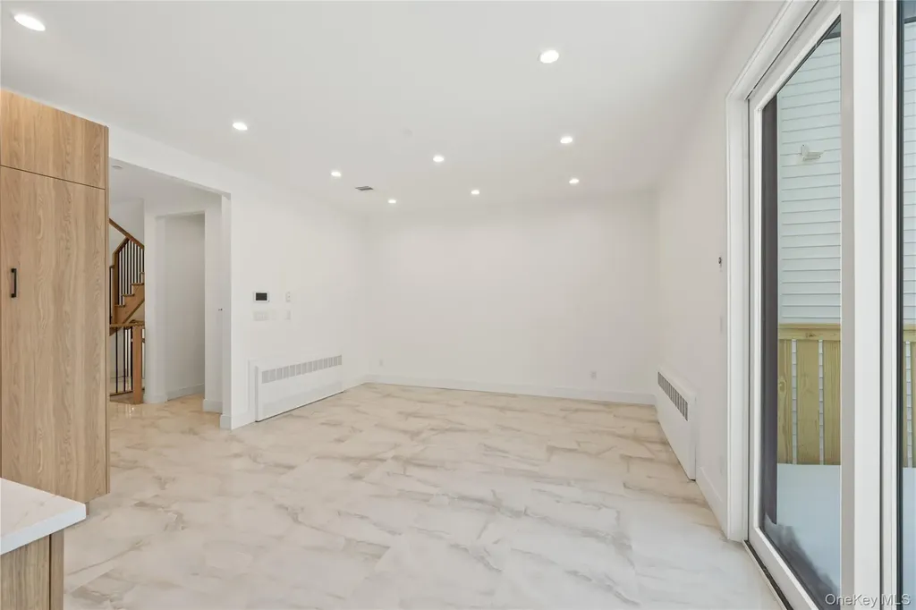 105 N Cole Avenue Spring Valley NY 10977