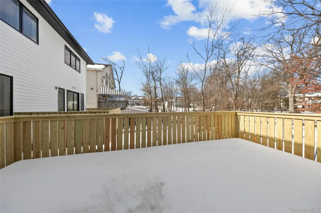 105 N Cole Avenue Spring Valley NY 10977