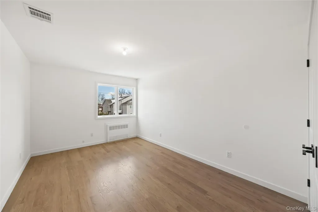 105 N Cole Avenue Spring Valley NY 10977