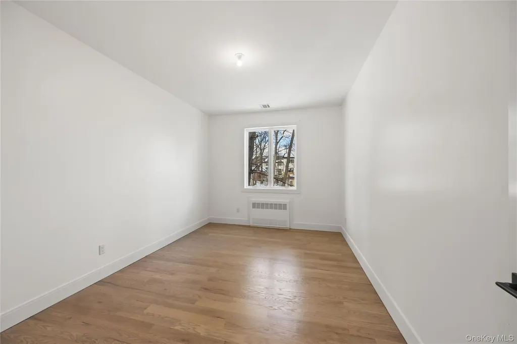 105 N Cole Avenue Spring Valley NY 10977