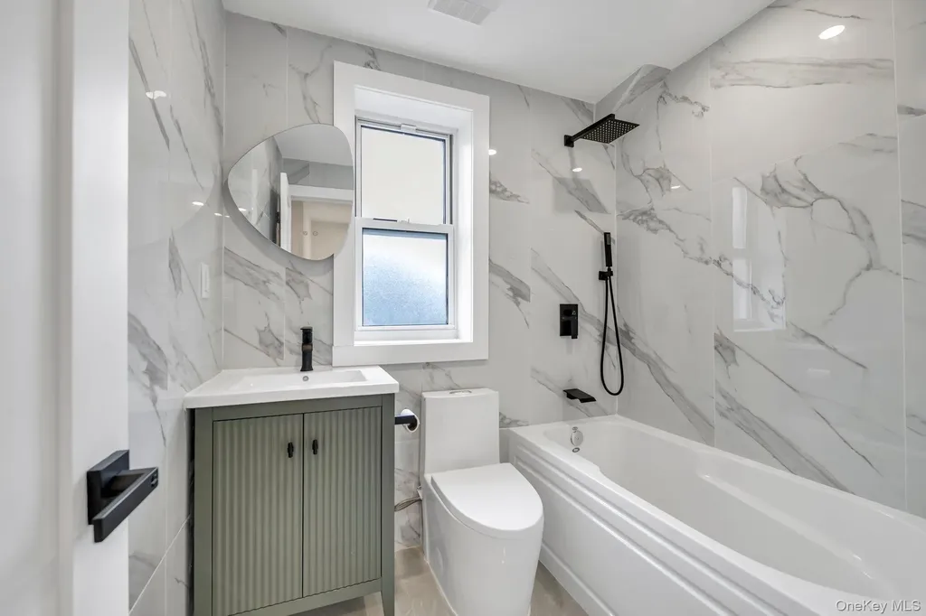 1517 Gillespie Avenue Bronx NY 10461