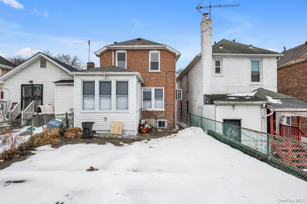 1517 Gillespie Avenue Bronx NY 10461
