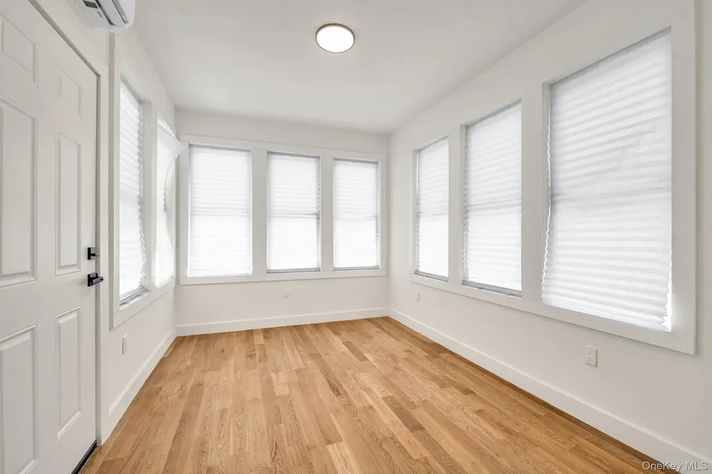 1517 Gillespie Avenue Bronx NY 10461