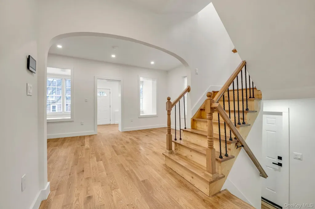 1517 Gillespie Avenue Bronx NY 10461