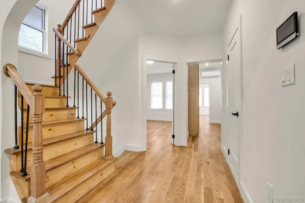 1517 Gillespie Avenue Bronx NY 10461