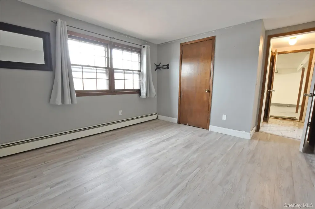 205 Connetquot Road Oakdale NY 11769