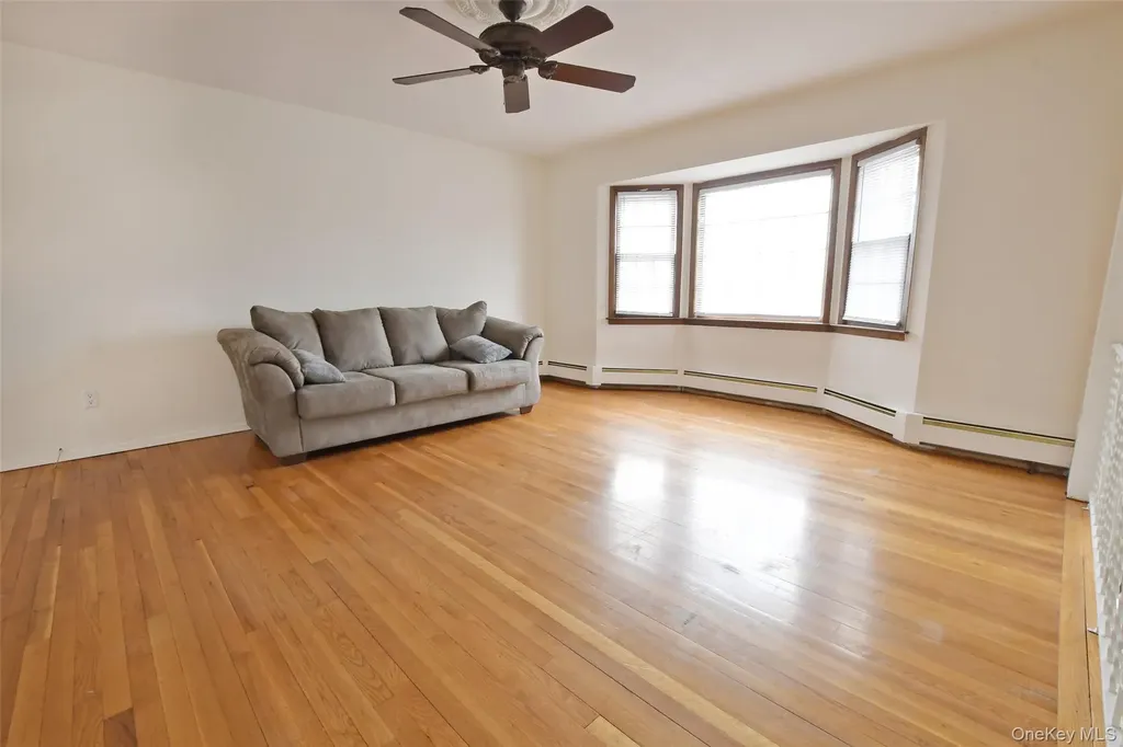 205 Connetquot Road Oakdale NY 11769