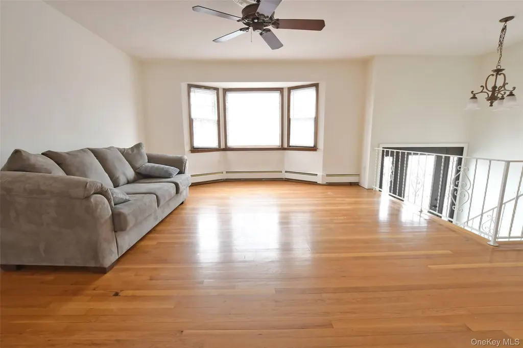 205 Connetquot Road Oakdale NY 11769