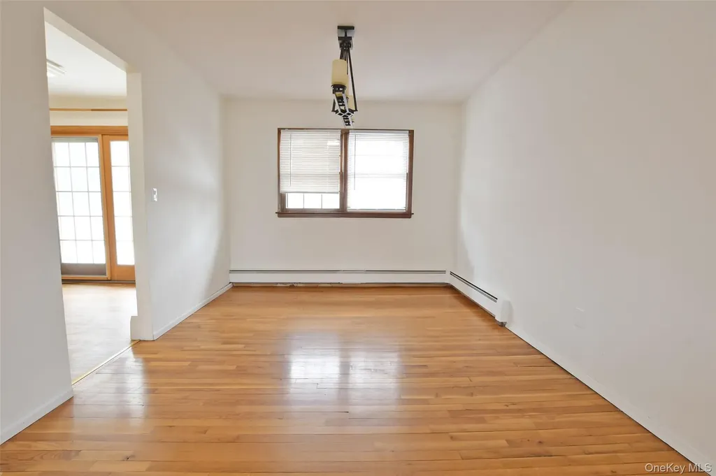 205 Connetquot Road Oakdale NY 11769