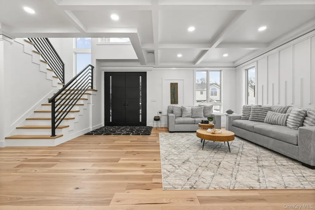 14 Hoover Lane Bethpage NY 11714