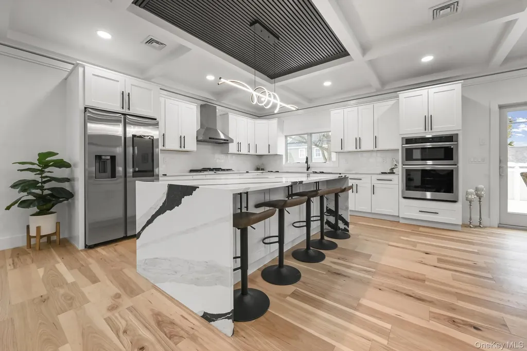 14 Hoover Lane Bethpage NY 11714