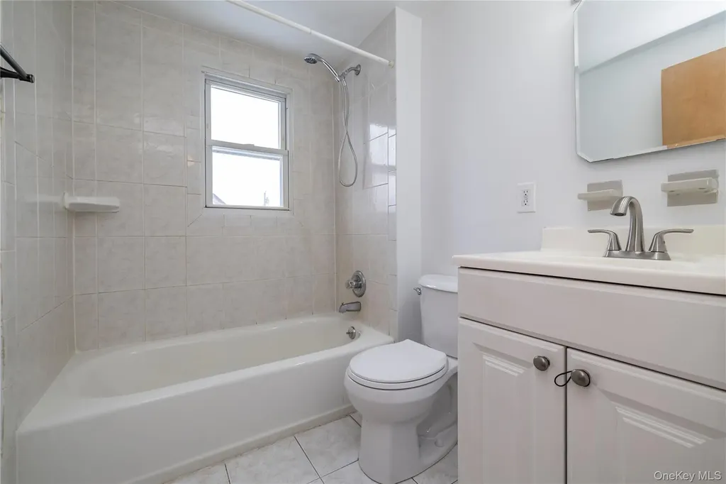 44 Jefferson Avenue Lynbrook NY 11563