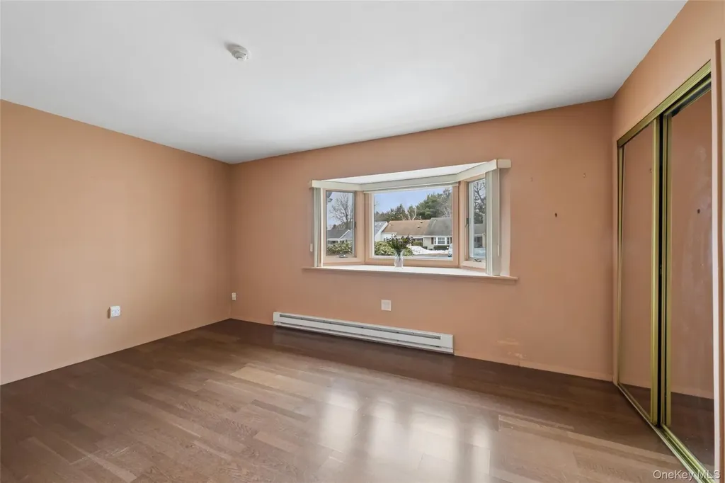 25 Freemont Lane Coram NY 11727