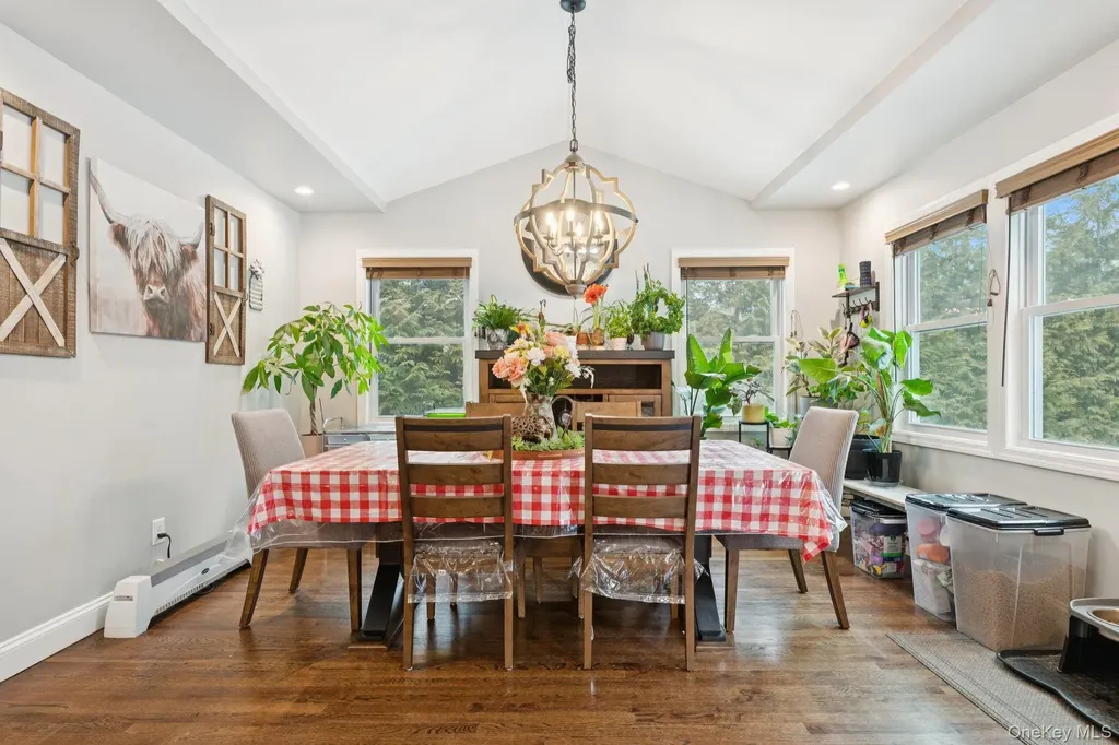 135 5th Avenue Kings Park NY 11754