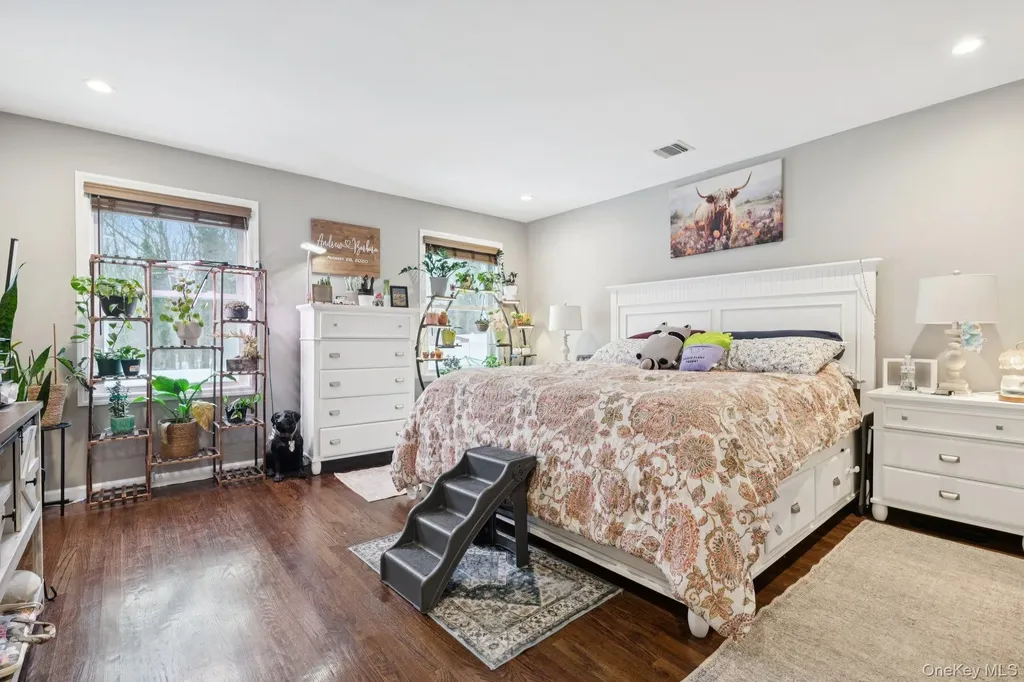 135 5th Avenue Kings Park NY 11754