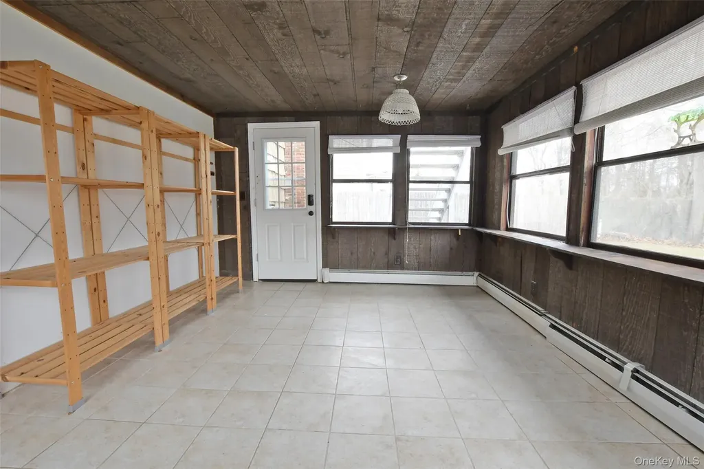 205 Connetquot Road Oakdale NY 11769