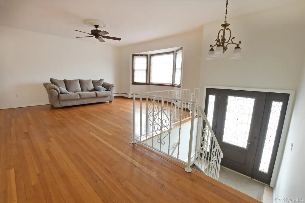205 Connetquot Road Oakdale NY 11769