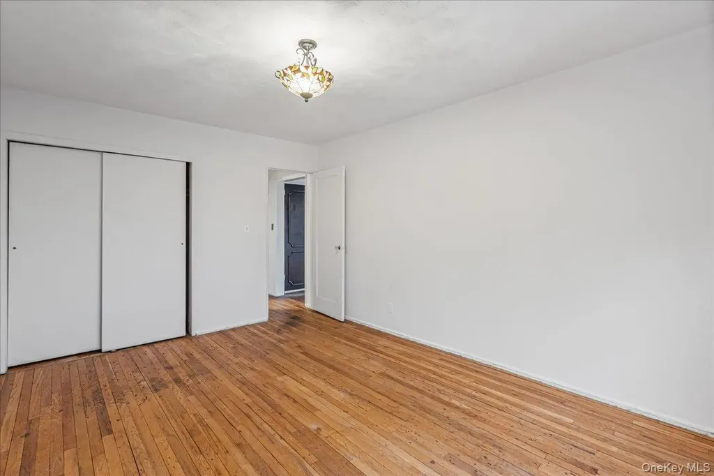 199-18 19th Avenue Whitestone NY 11357