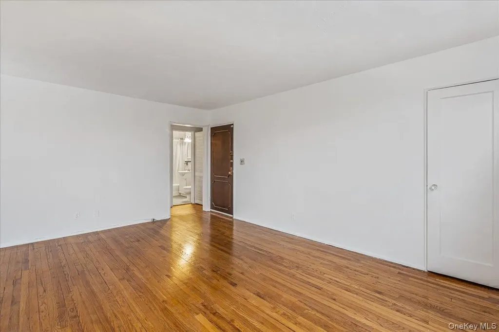 199-18 19th Avenue Whitestone NY 11357