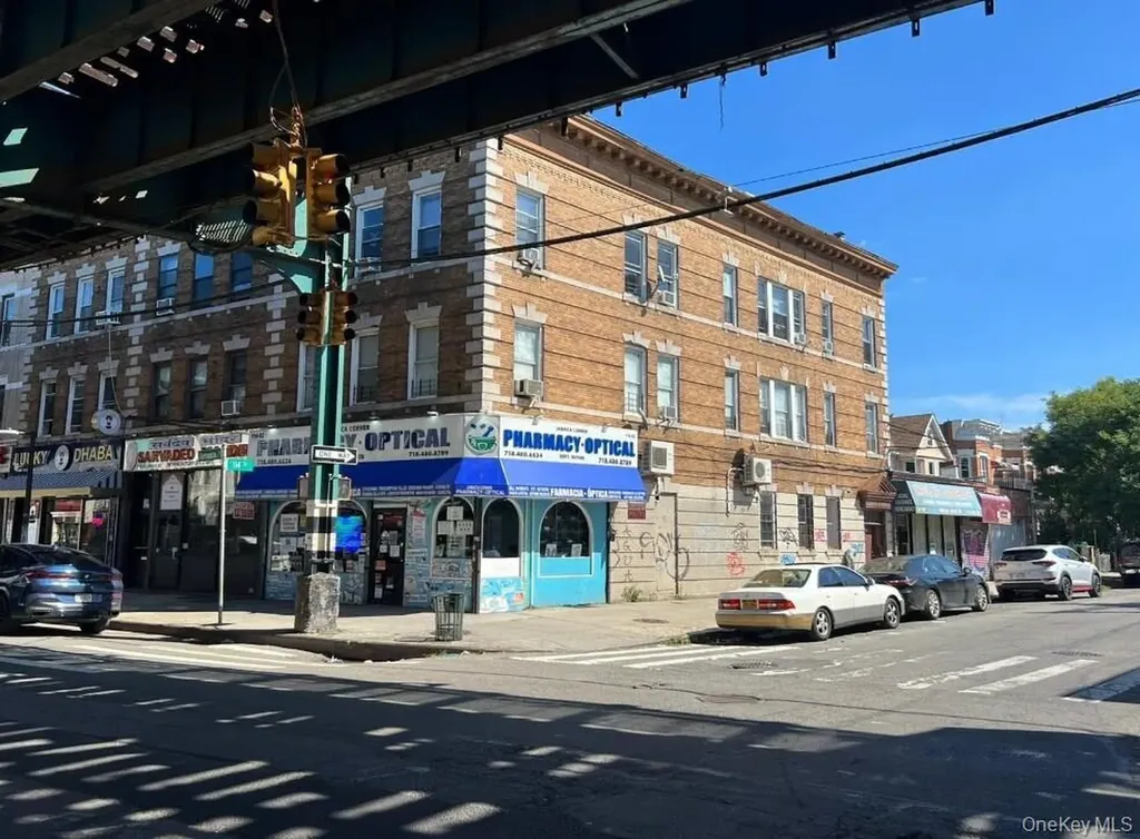 11402 Jamaica Avenue Richmond Hill NY 11418