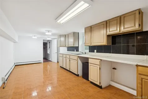 6015 Independence Avenue Bronx NY 10471