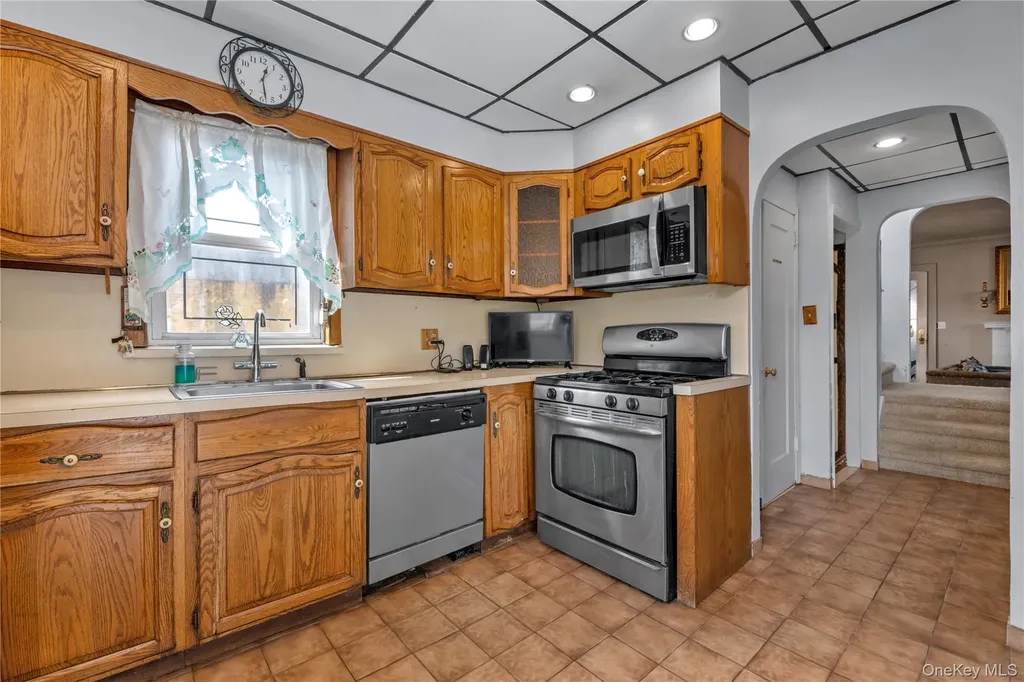 14610 13th Avenue Whitestone NY 11357