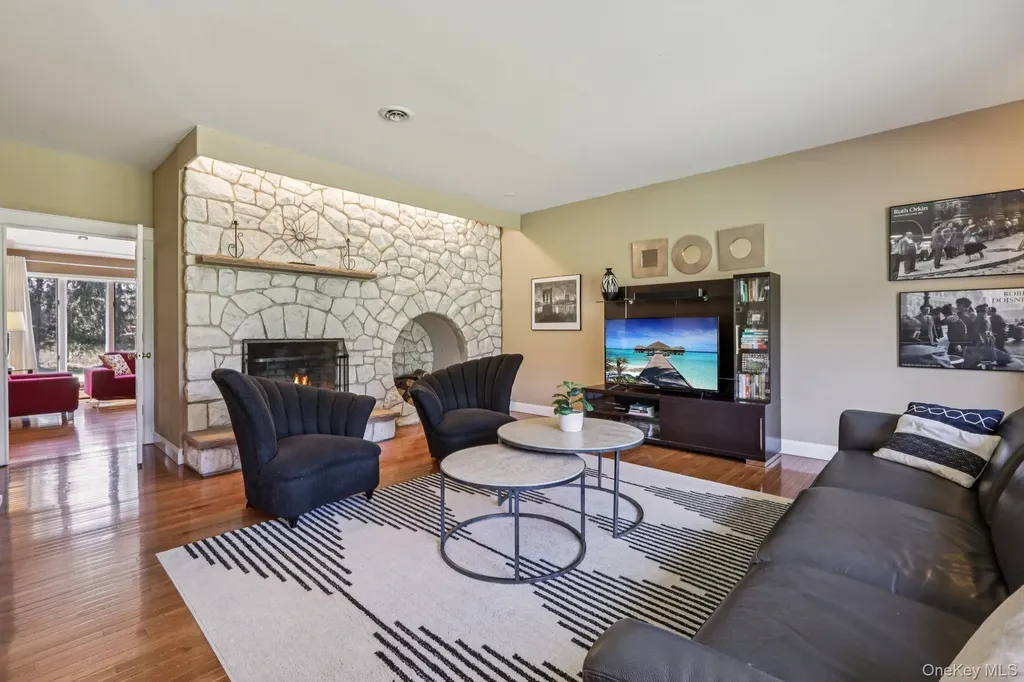 76 Waterbury Road Warwick NY 10990