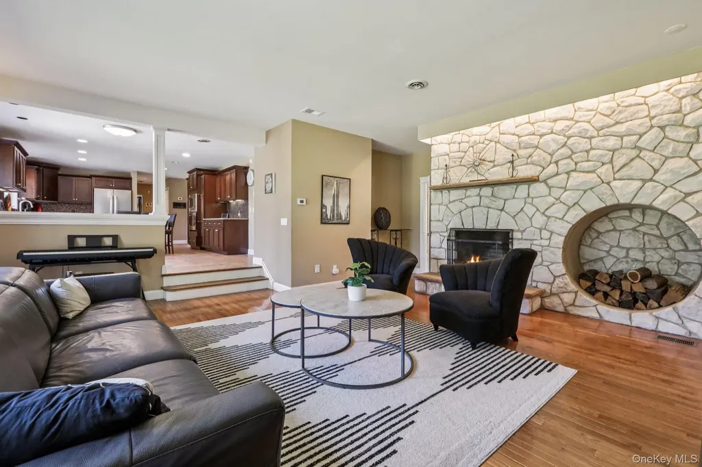 76 Waterbury Road Warwick NY 10990