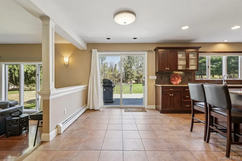 76 Waterbury Road Warwick NY 10990