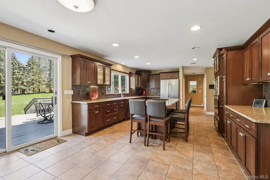 76 Waterbury Road Warwick NY 10990
