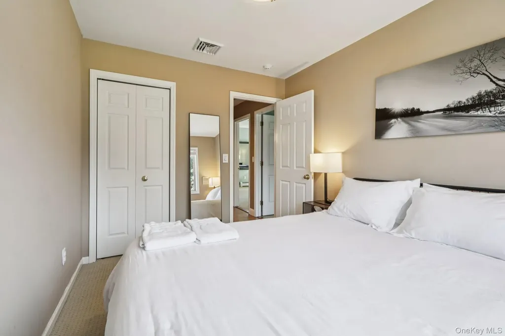 76 Waterbury Road Warwick NY 10990