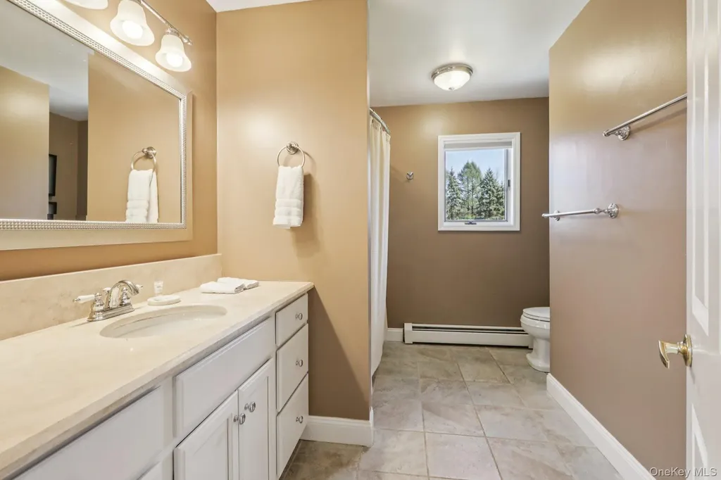 76 Waterbury Road Warwick NY 10990