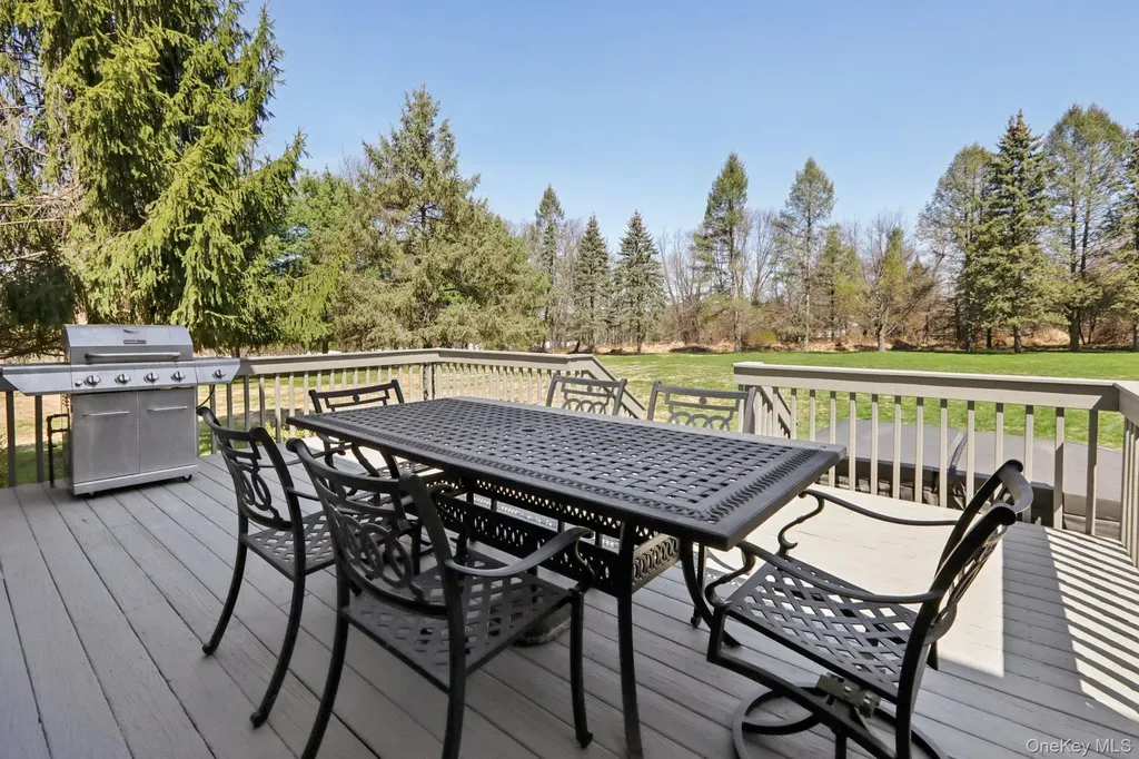 76 Waterbury Road Warwick NY 10990