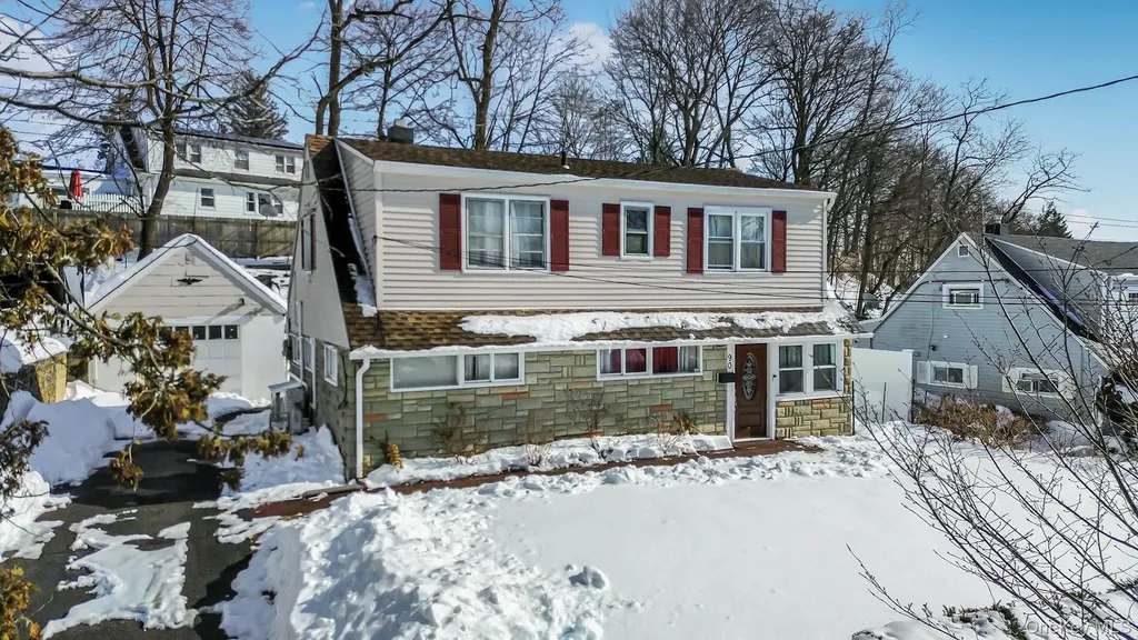 90 Mountaindale Road Yonkers NY 10710