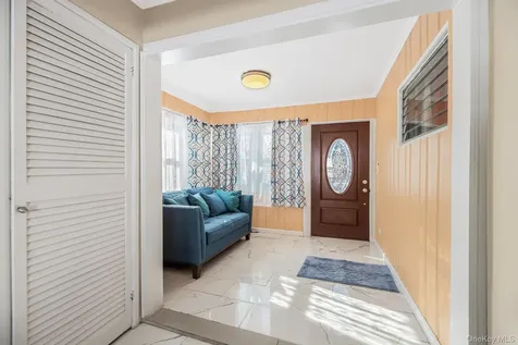 90 Mountaindale Road Yonkers NY 10710