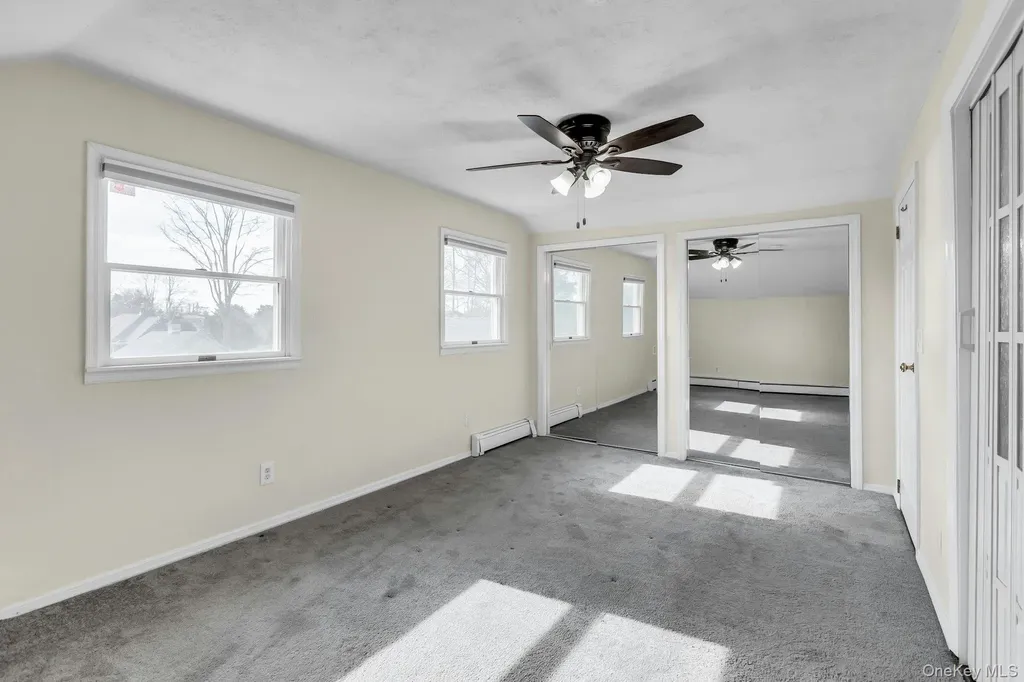 48 E Madison Street East Islip NY 11730