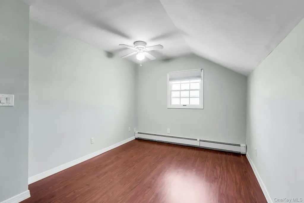 48 E Madison Street East Islip NY 11730