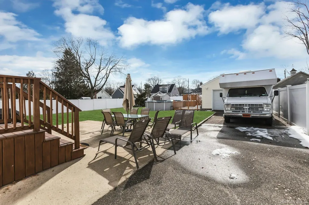 48 E Madison Street East Islip NY 11730