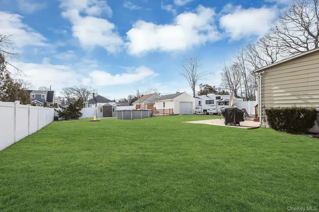 48 E Madison Street East Islip NY 11730