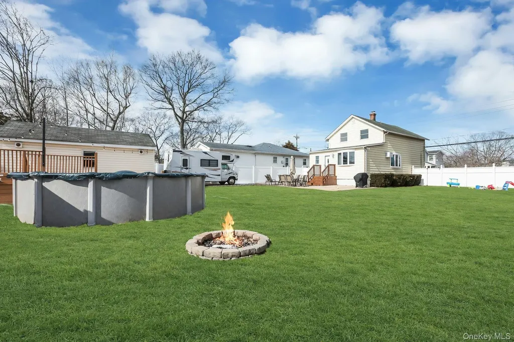 48 E Madison Street East Islip NY 11730
