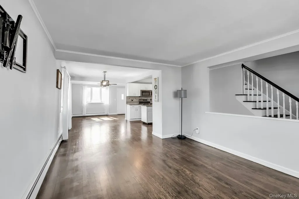 48 E Madison Street East Islip NY 11730