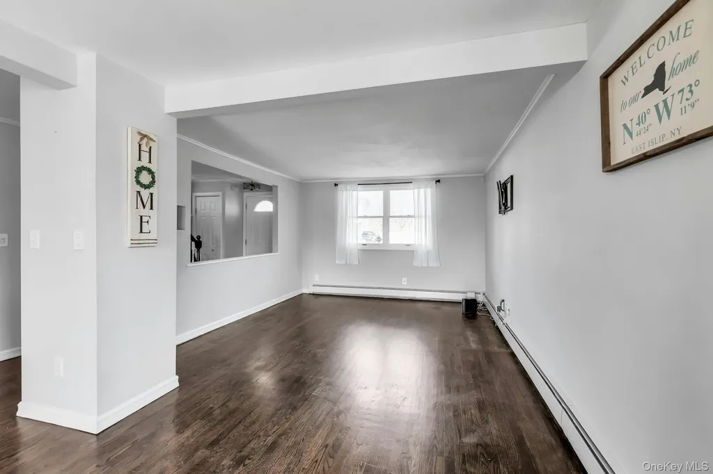48 E Madison Street East Islip NY 11730