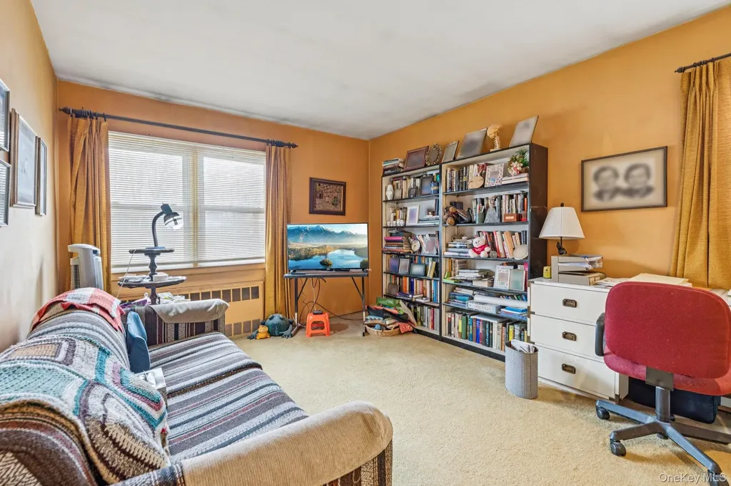192 Bengeyfield Drive East Williston NY 11596