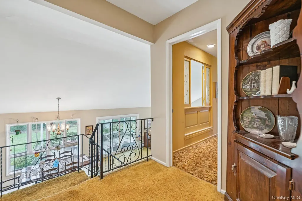 192 Bengeyfield Drive East Williston NY 11596