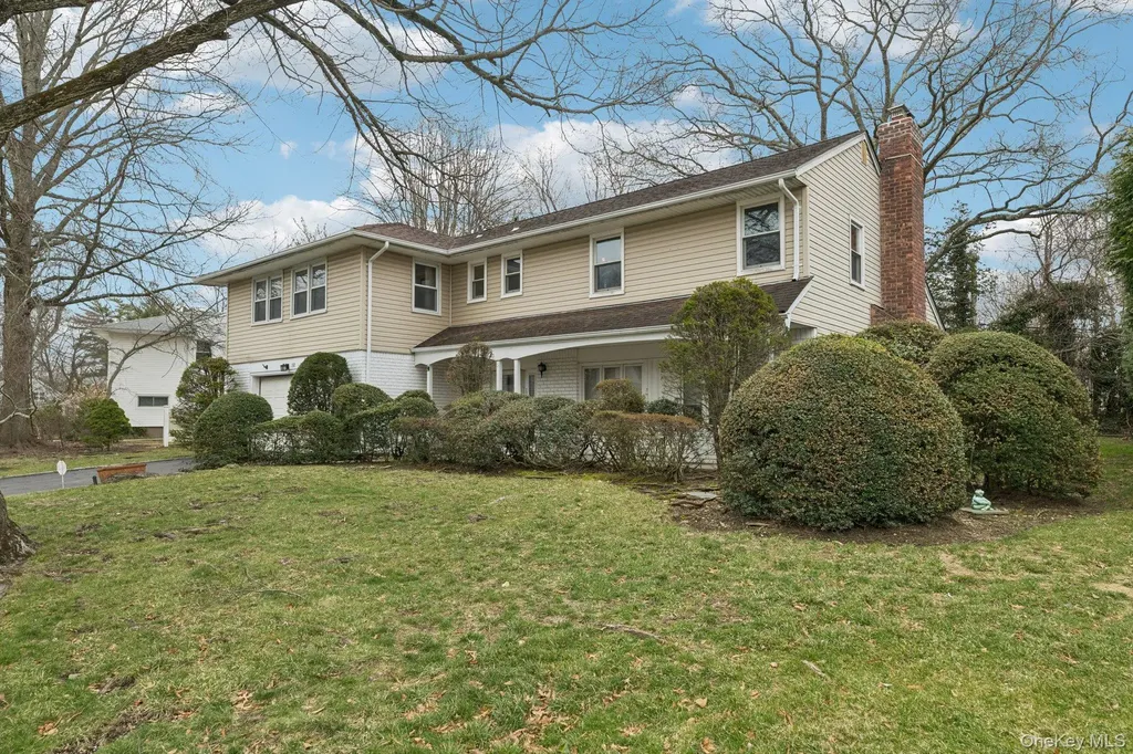 192 Bengeyfield Drive East Williston NY 11596