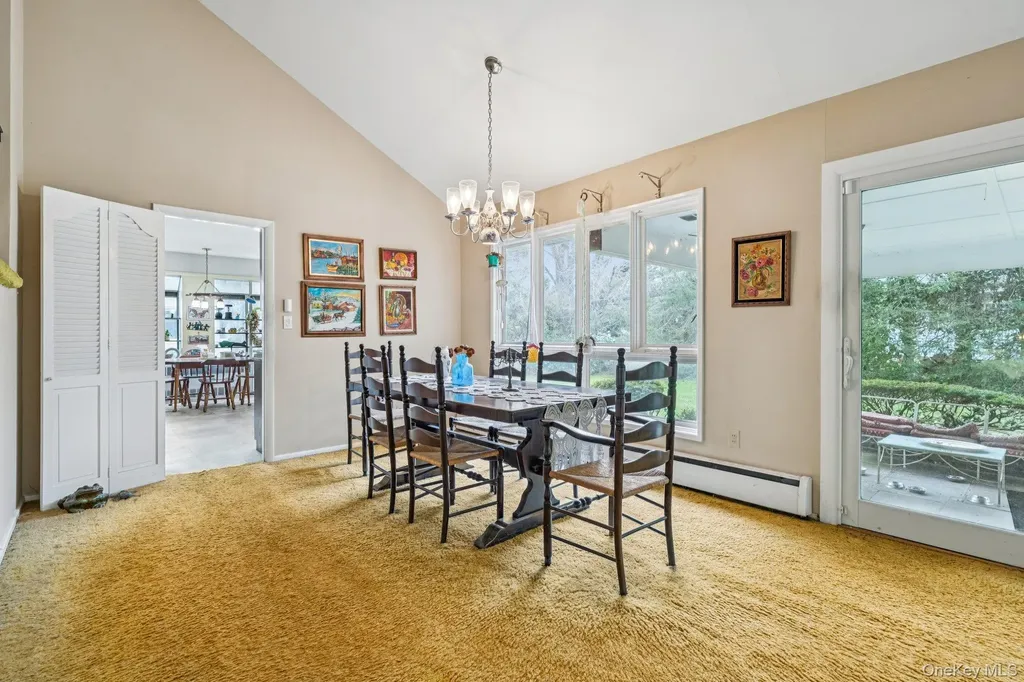 192 Bengeyfield Drive East Williston NY 11596