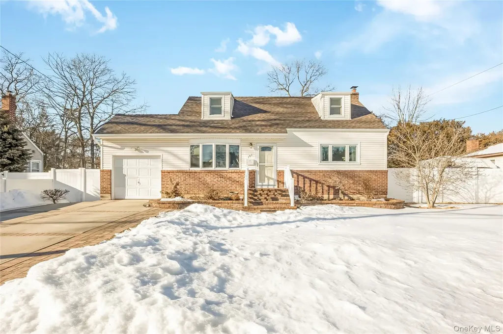 161 Irving Avenue North Babylon NY 11703