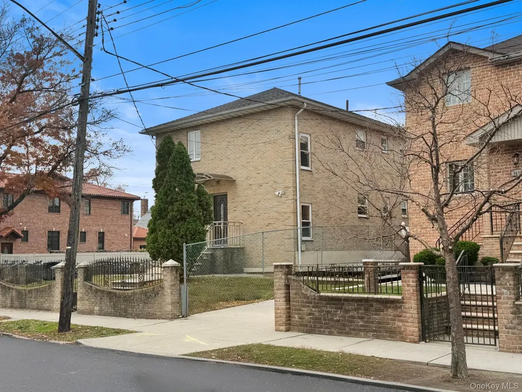 1620 150th Street Whitestone NY 11357