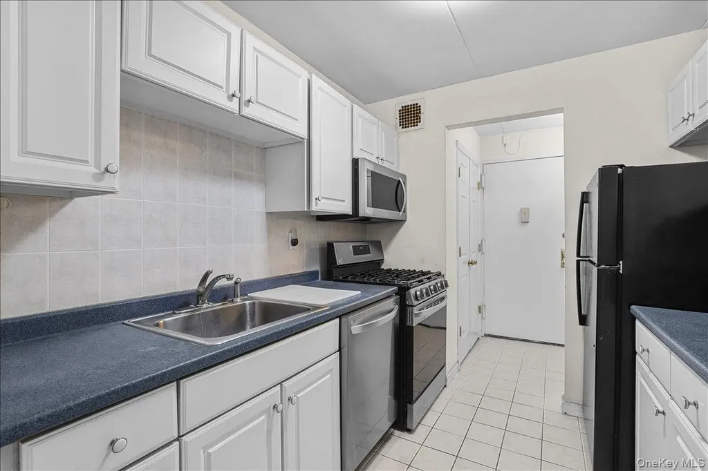 200 Diplomat Drive Mount Kisco NY 10549